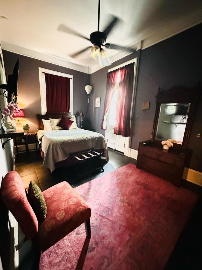 The Dragonfly Treme Guest House ニューオーリンズ エクステリア 写真