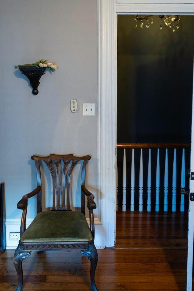 The Dragonfly Treme Guest House ニューオーリンズ エクステリア 写真